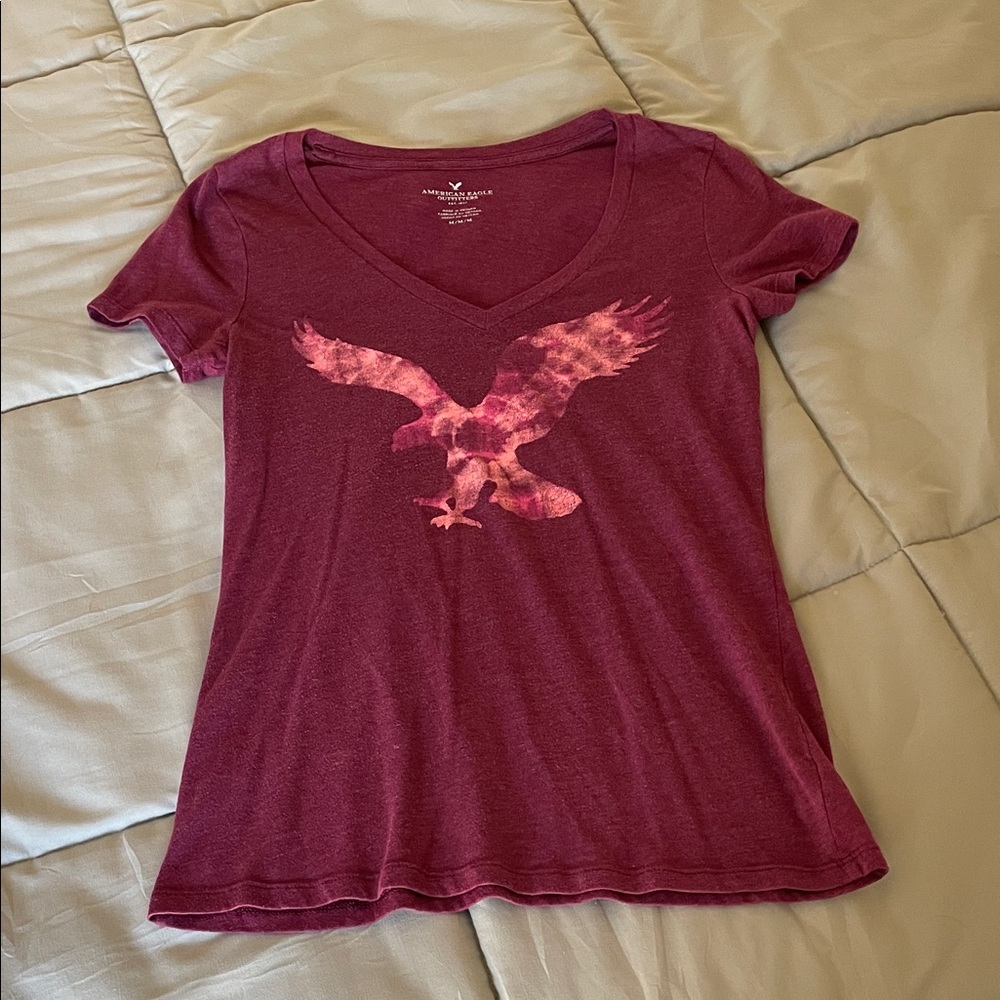 Maroon American Eagle Logo V-Neck Tshirt